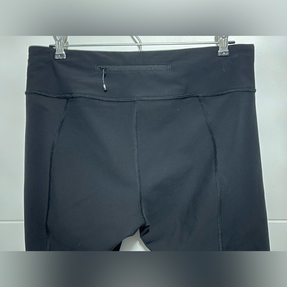 ⭐️Like New⭐️ Lululemon: Women’s Crops- Size 10 - Picture 6 of 11